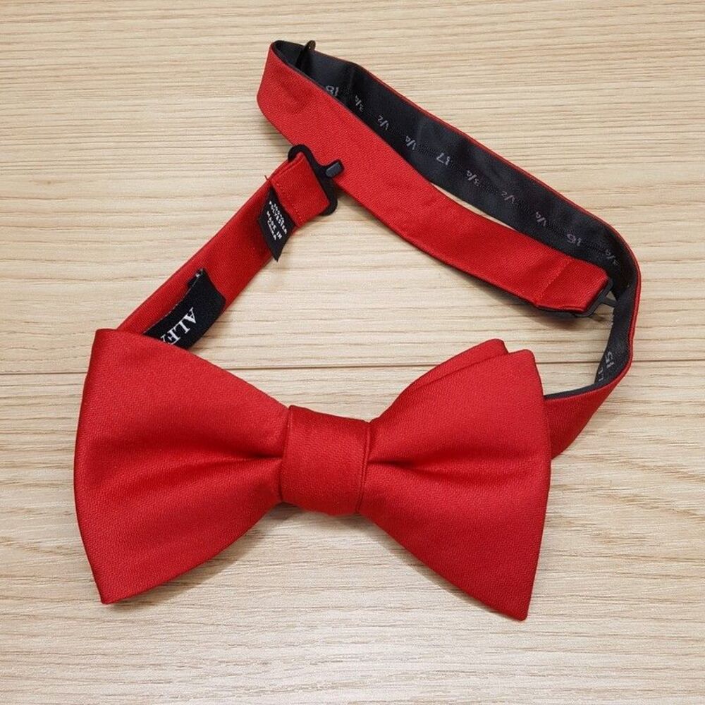ALFANI Mens Bow Tie Solid Red Pre-Tied Bowtie